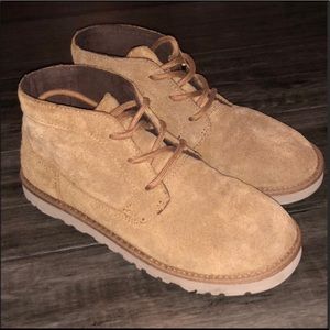 Uggs Derrick Lace Chukka Booties Chestnut